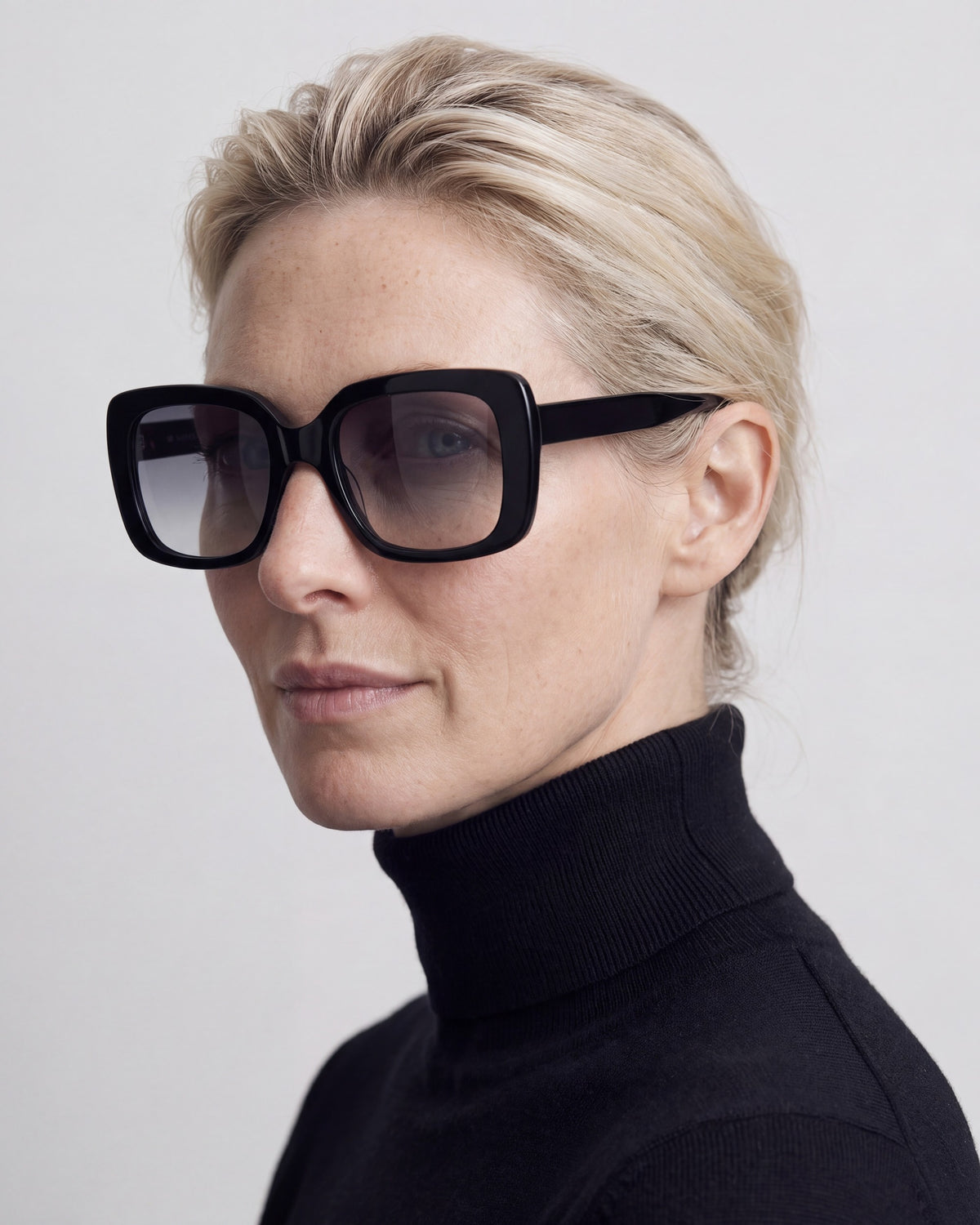Mio Black Sunglasses, worn, side