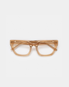 Kiara Caramel Readers
