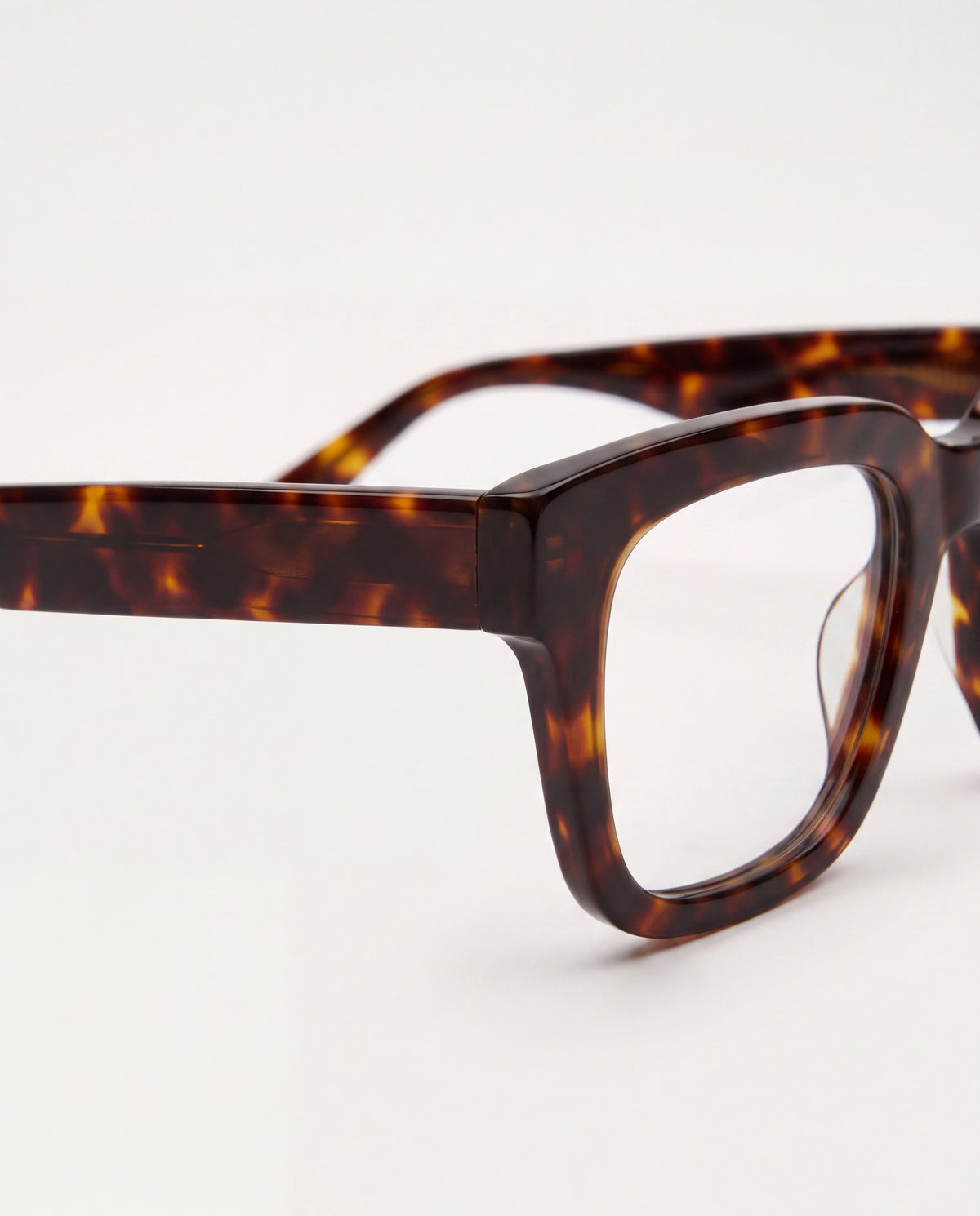 GLAS Dahlia Turtle Brown Readers – detail
